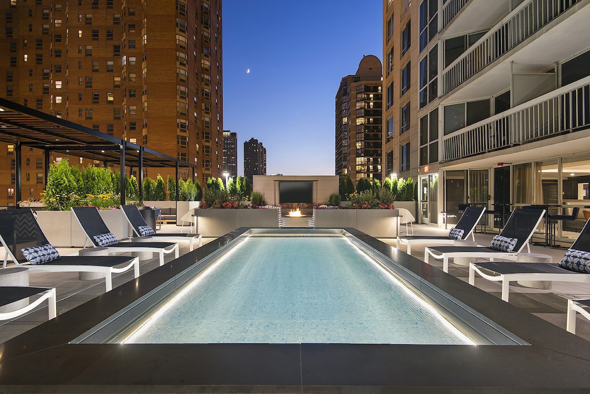 Picture of One East Delaware - Luxury Apartments & Rentals in Chicago | Luxury Living